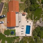 Family Friendly House With A Swimming Pool Vrpolje, - 25004 Šibenik