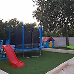 Family Friendly House With A Swimming Pool Vrpolje, - 25004 Casa de Férias *