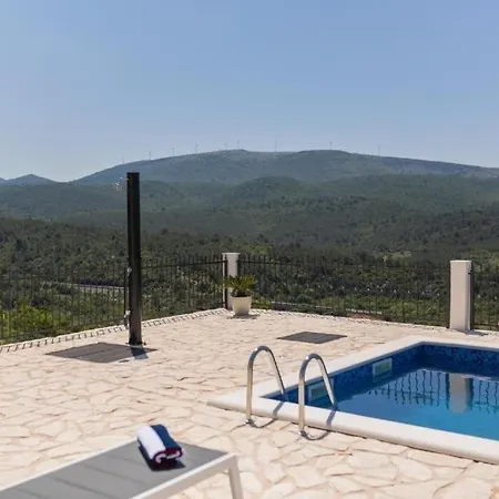 Holiday home Family Friendly House With A Swimming Pool Vrpolje, - 25004