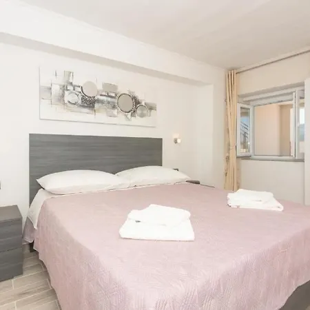 Family Friendly House With A Swimming Pool Vrpolje, - 25004 Sibenik