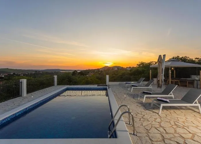 Family Friendly House With A Swimming Pool Vrpolje, Sibenik - 25004 別荘