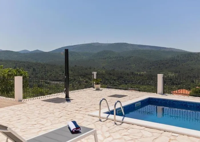 別荘 Family Friendly House With A Swimming Pool Vrpolje, Sibenik - 25004
