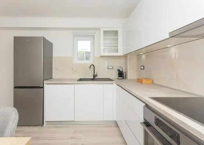 Family Friendly House With A Swimming Pool Vrpolje, Sibenik - 25004 * シベニク