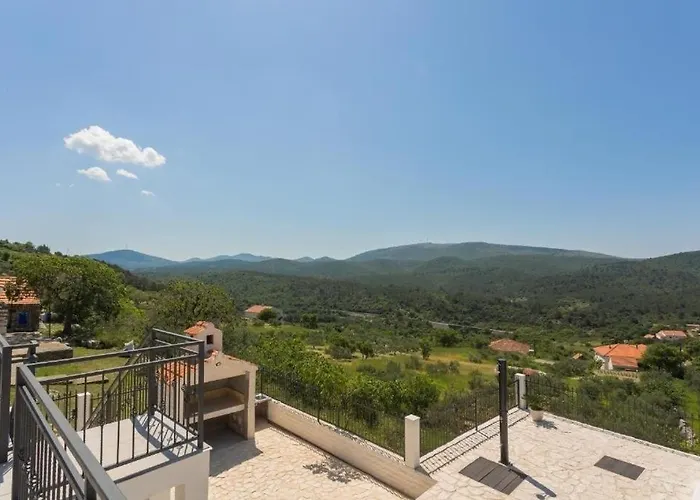 Family Friendly House With A Swimming Pool Vrpolje, Sibenik - 25004 * シベニク